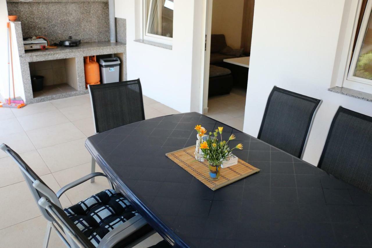 Apartments Vir Delfin Екстер'єр фото