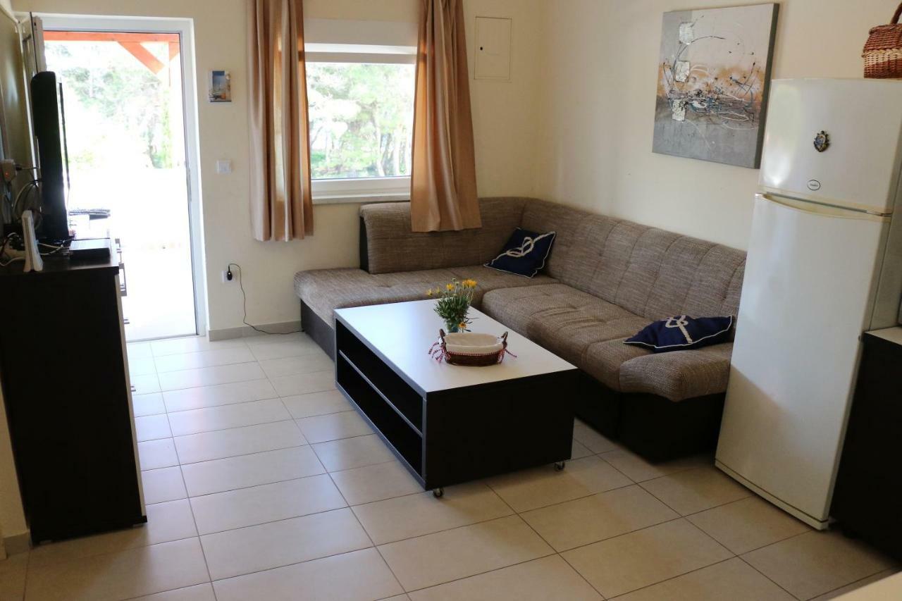 Apartments Vir Delfin Екстер'єр фото